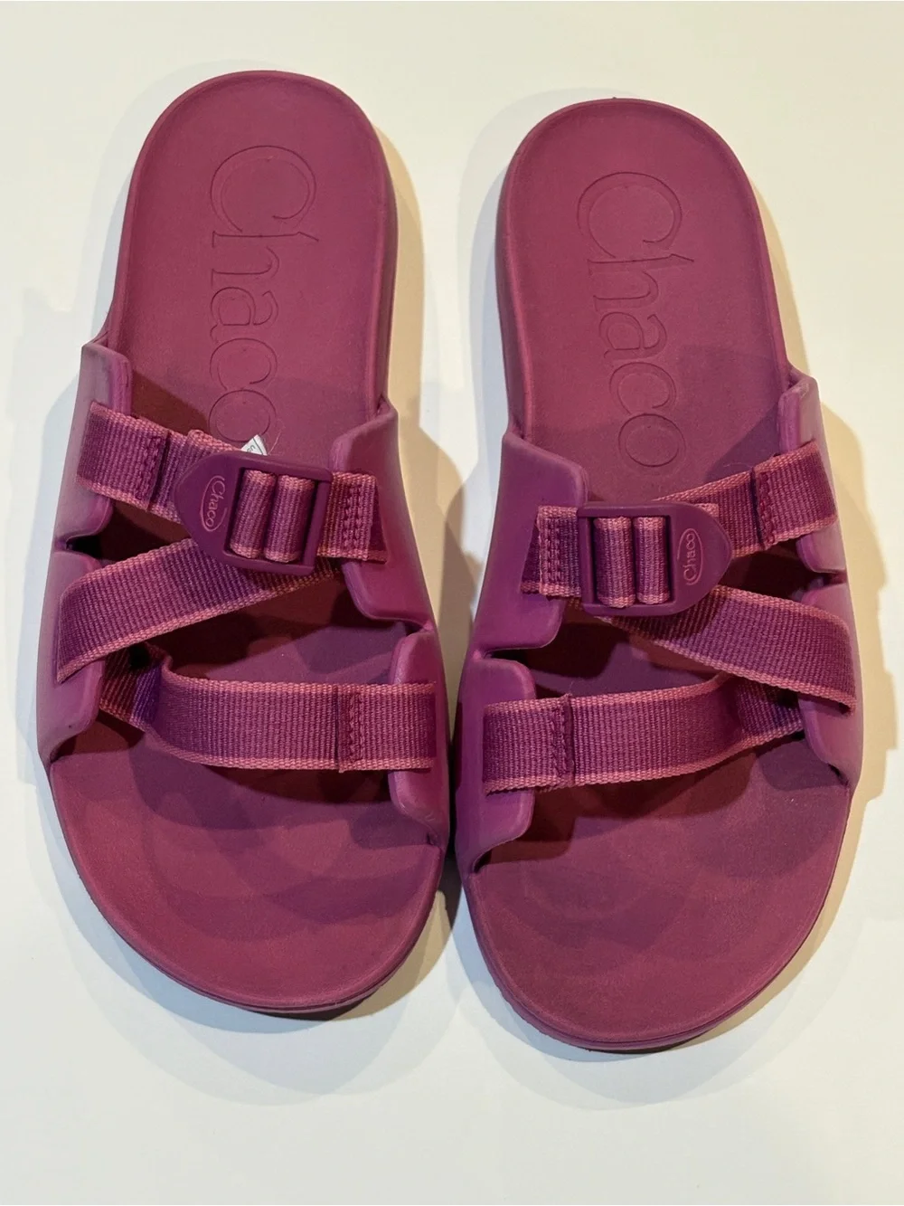 Chaco Kids Purple / Fuschia Size 6 Slide Sandals